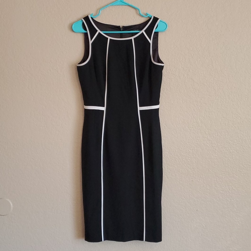 WHBM sleeveless piped sheath dress sz 4